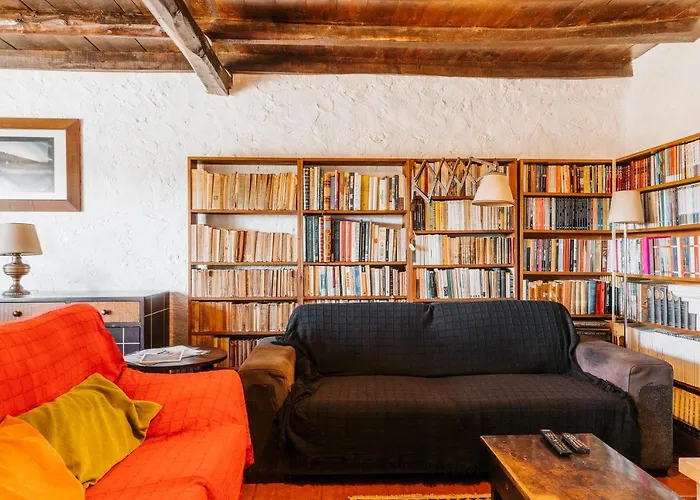 Bird House Holiday home